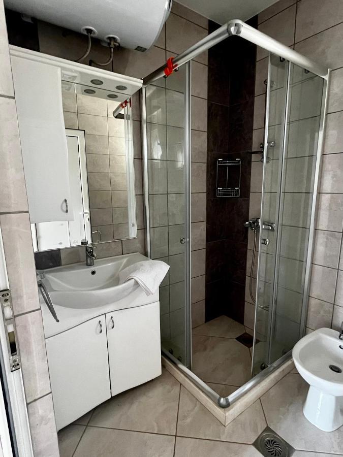 Apartments Apartmani Bojana Utjeha Exterior photo